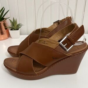 b.o.c. Born Tan Leather Wedge Sandals, Size 9